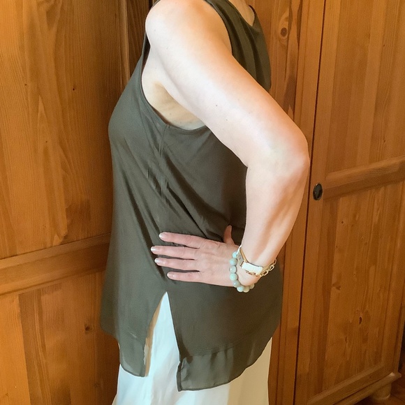 MarlaWynne Layers Tank Top Size M - Picture 5 of 5